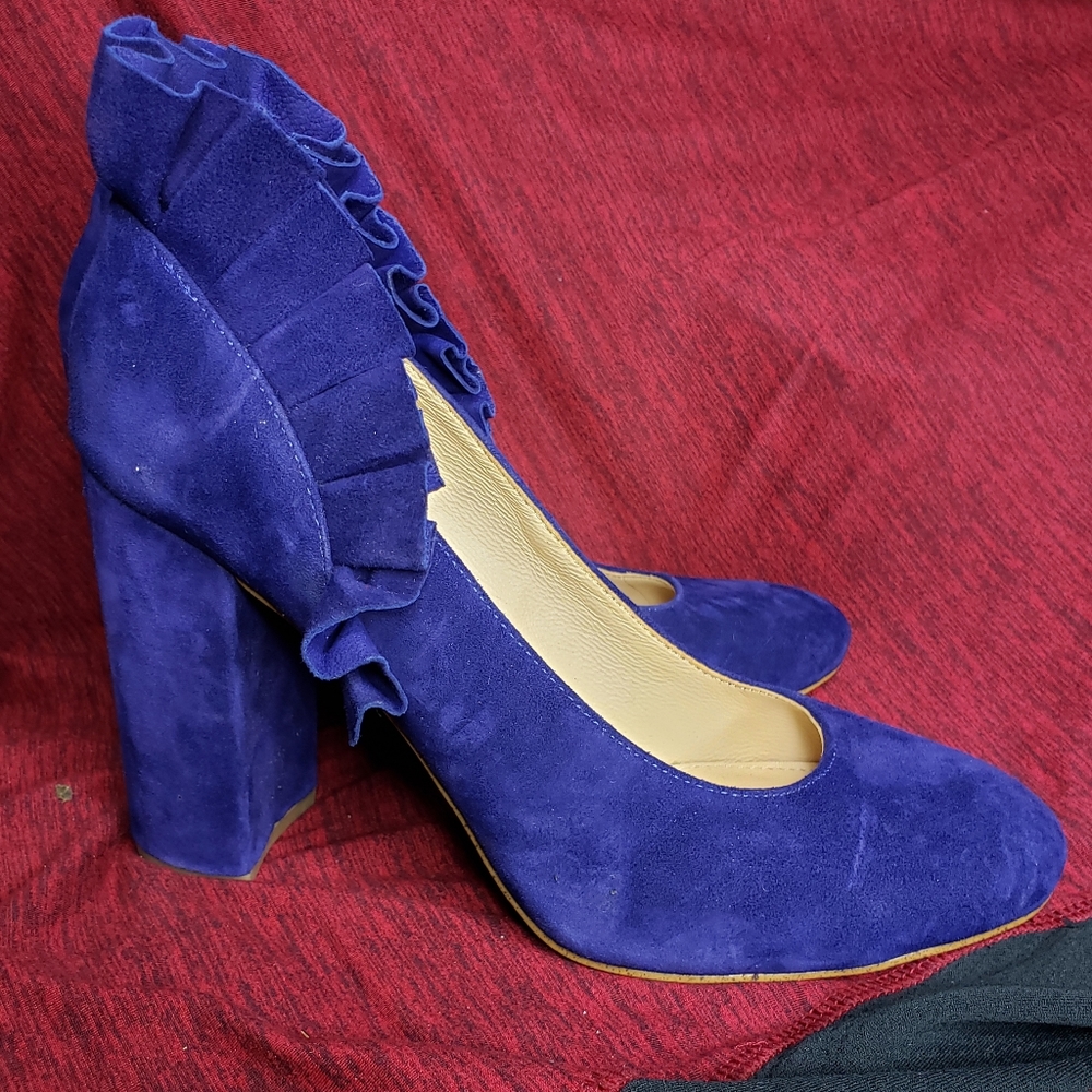 Botkier Black Vienna Ruffle Suede Pumps - Picture 2 of 5